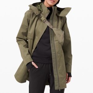 NWT Lululemon Rain Shaker Trench